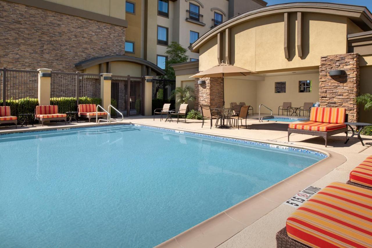 Hampton Inn & Suites Phoenix/Tempe Exterior foto